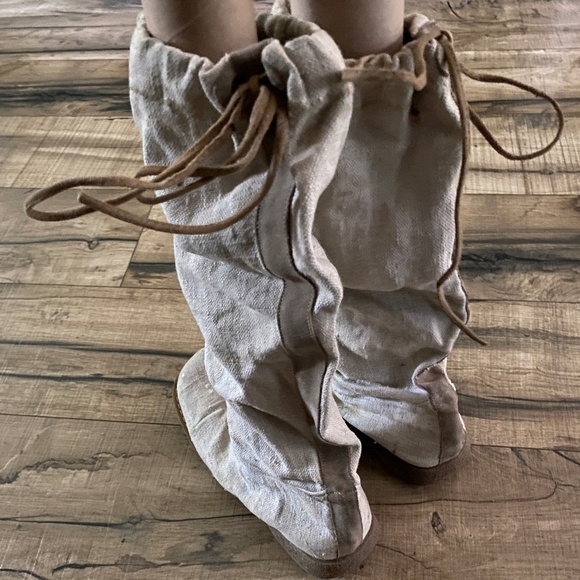 BOOGIE Ivory Linen Tall Scrunch Boot with Suede Accents Size 8 - Picture 5 of 14